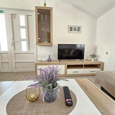 פירובאץ Apartment Vip מראה חיצוני תמונה